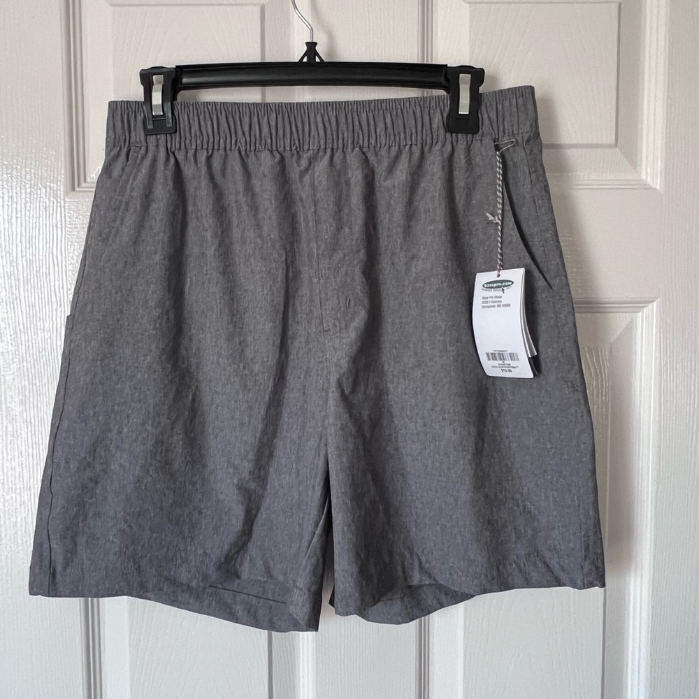 Bass pro shop world sportsman shorts. Sz medium. Great for fishing and outdoors